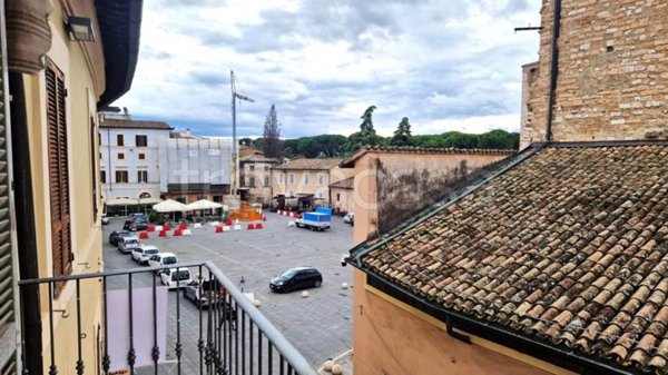appartamento in vendita a Foligno in zona Camino
