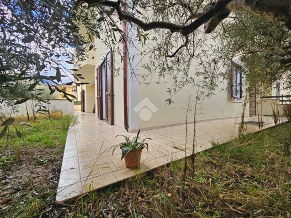 appartamento in vendita a Foligno in zona Vescia