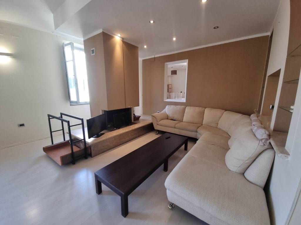 appartamento in vendita a Foligno in zona Camino