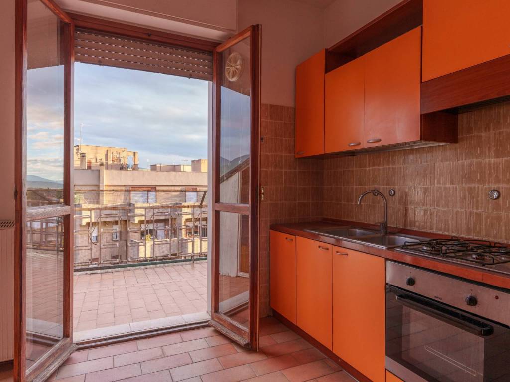 appartamento in vendita a Foligno in zona Paciana