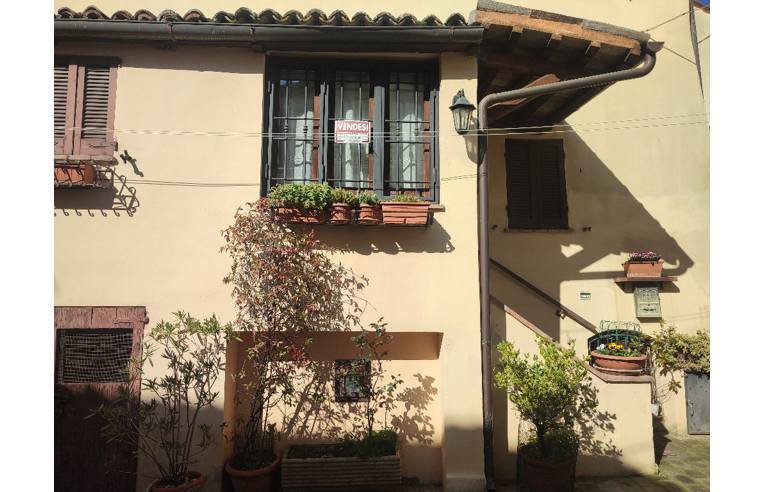 casa indipendente in vendita a Foligno in zona Sant'Eraclio