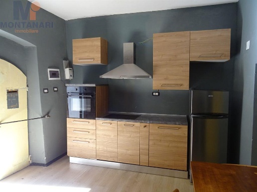 casa indipendente in vendita a Foligno in zona Scandolaro