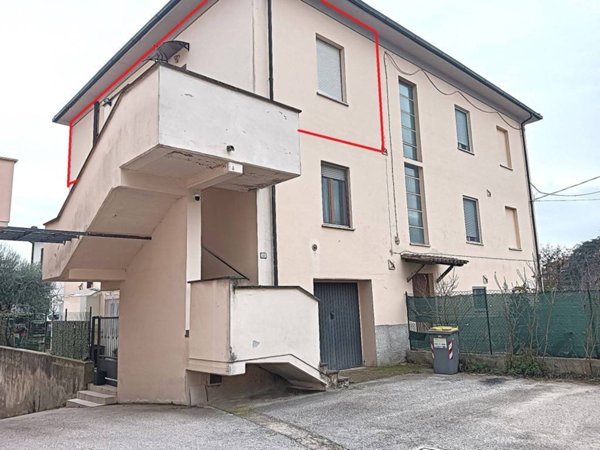 appartamento in vendita a Foligno in zona Paciana