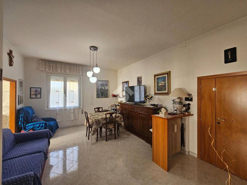 appartamento in vendita a Foligno in zona Sterpete