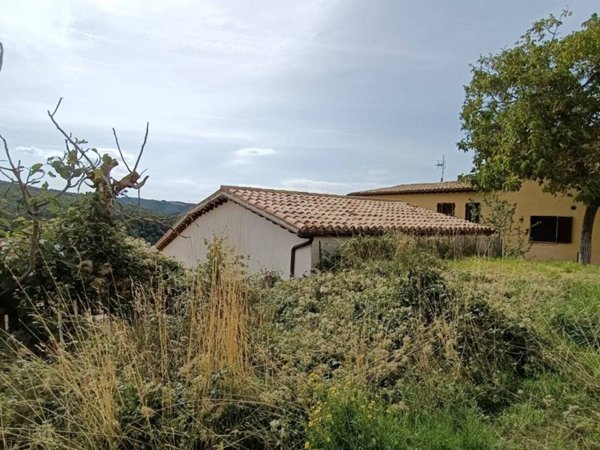 casa indipendente in vendita a Foligno in zona Annifo