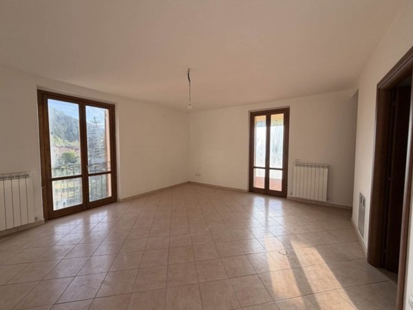appartamento in vendita a Foligno in zona Colfiorito