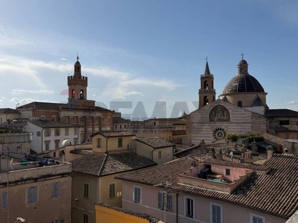 appartamento in vendita a Foligno in zona Camino