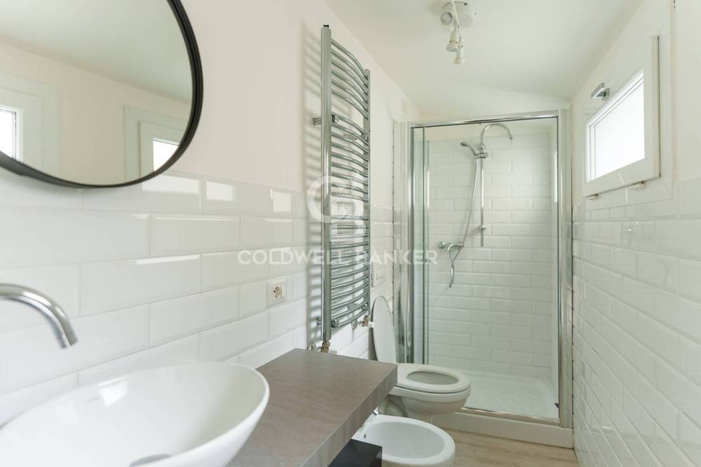 casa indipendente in vendita a Foligno in zona Camino