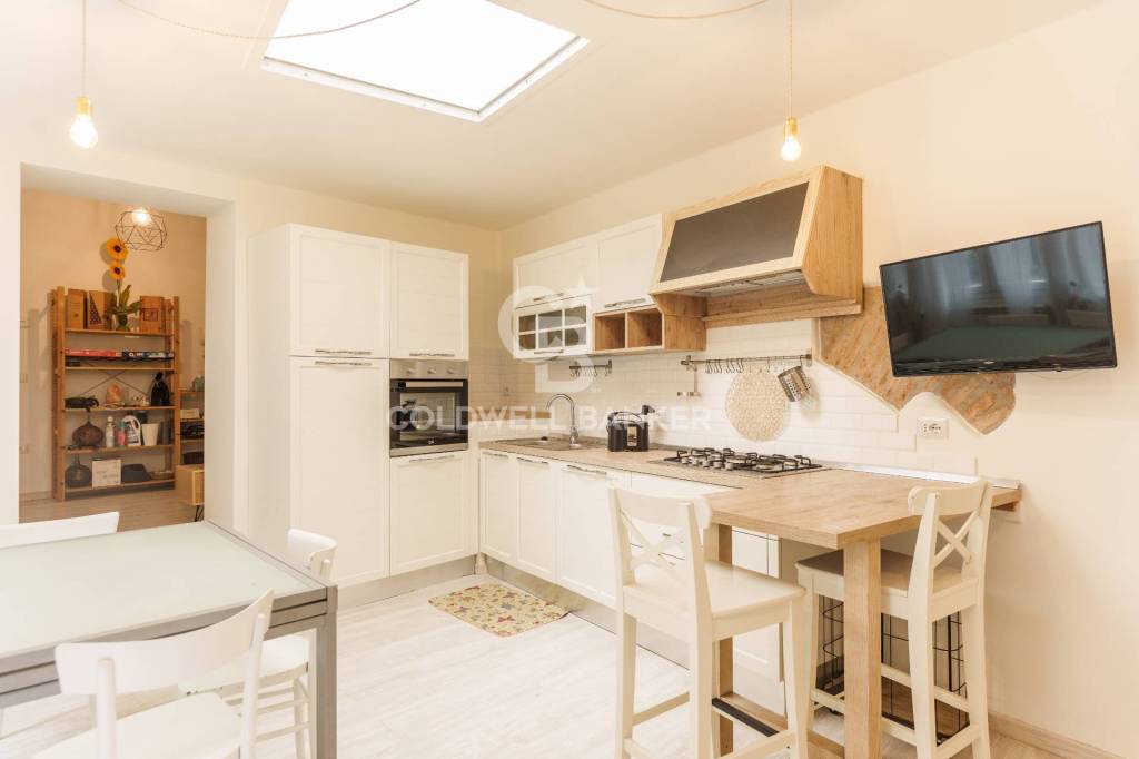 casa indipendente in vendita a Foligno in zona Camino