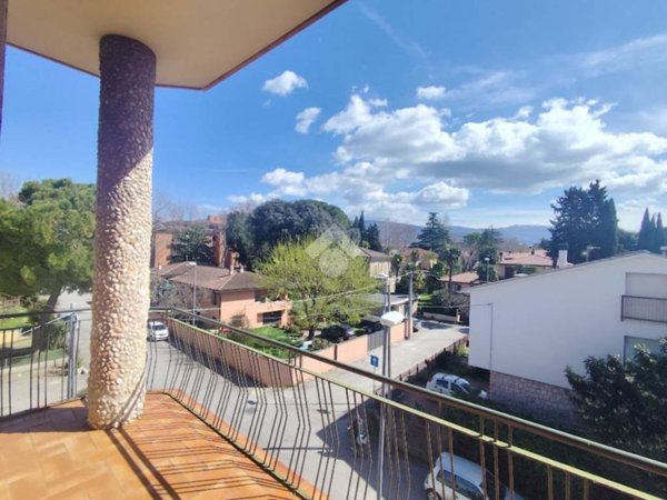 appartamento in vendita a Foligno in zona Camino