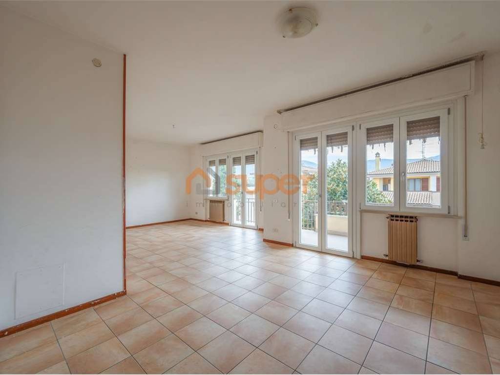 appartamento in vendita a Foligno in zona Corvia