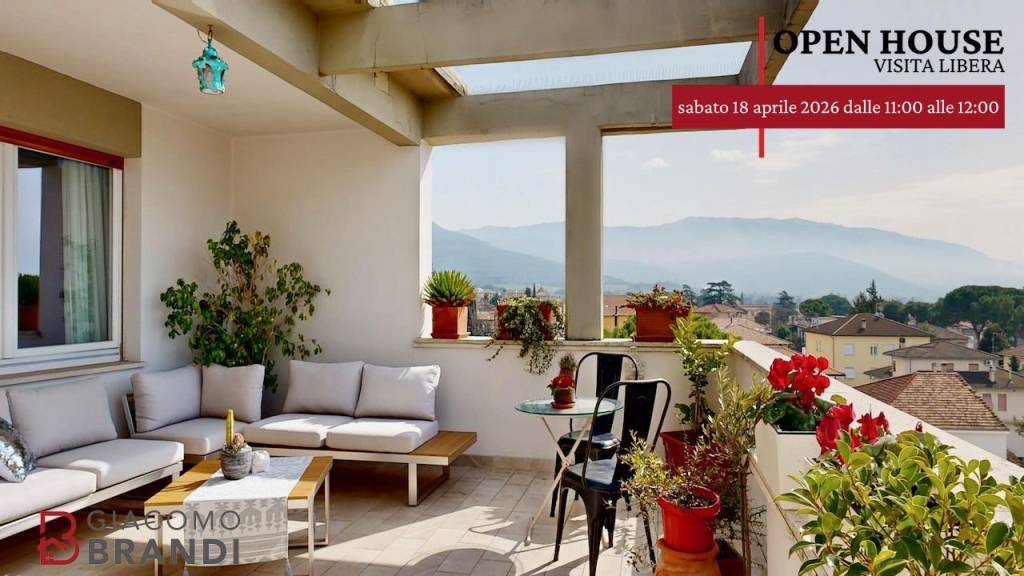 appartamento in vendita a Foligno in zona Camino