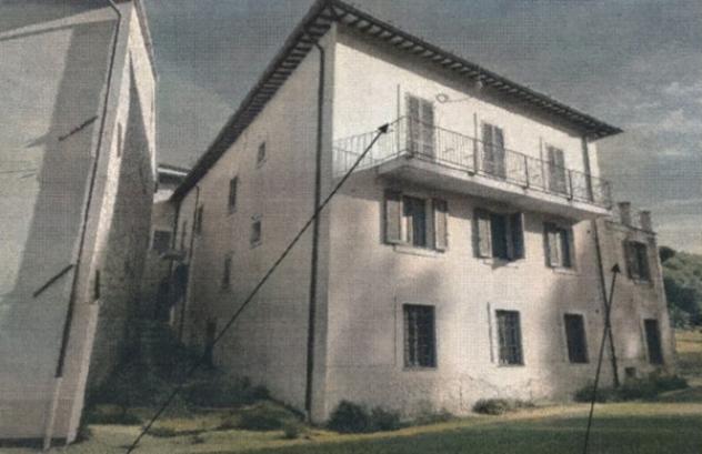 appartamento in vendita a Foligno in zona Scopoli