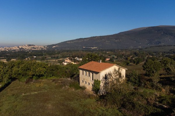 casale in vendita a Foligno
