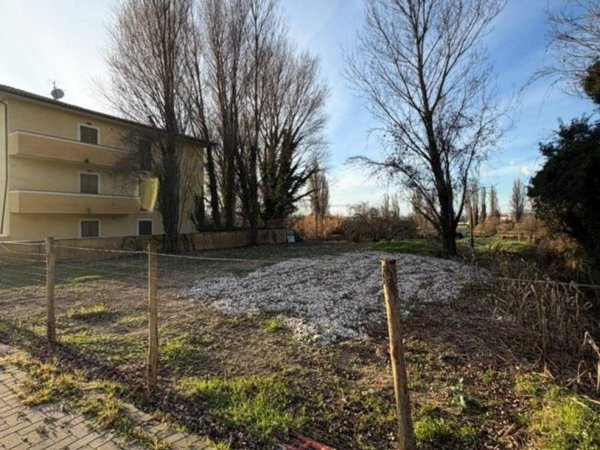 casa indipendente in vendita a Foligno in zona Sant'Eraclio