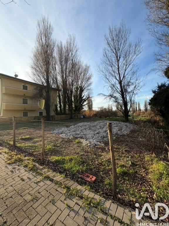 casa indipendente in vendita a Foligno in zona Sant'Eraclio