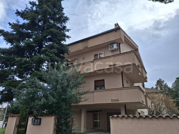 appartamento in vendita a Foligno in zona Camino