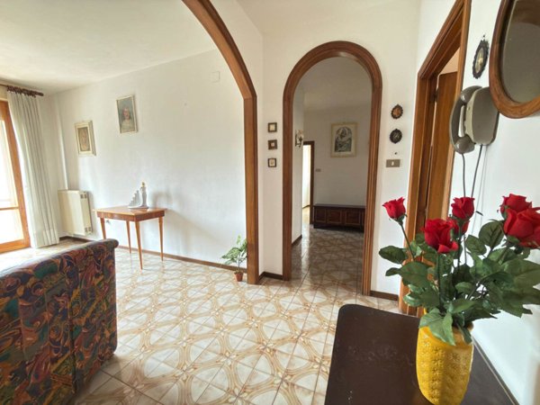 appartamento in vendita a Foligno in zona Camino