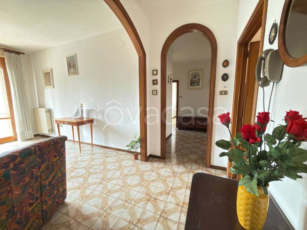 appartamento in vendita a Foligno in zona Camino