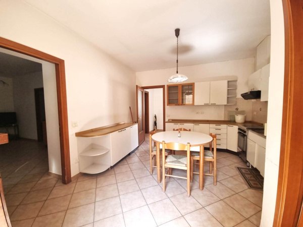 appartamento in vendita a Foligno in zona Camino