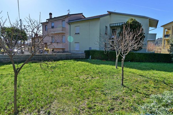 appartamento in vendita a Foligno in zona Camino