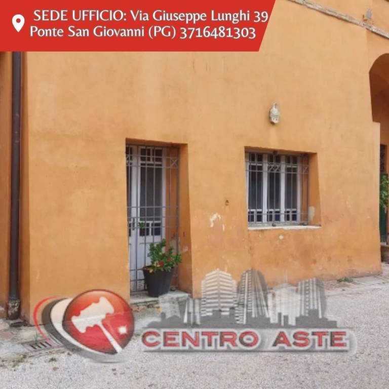 ufficio in vendita a Foligno