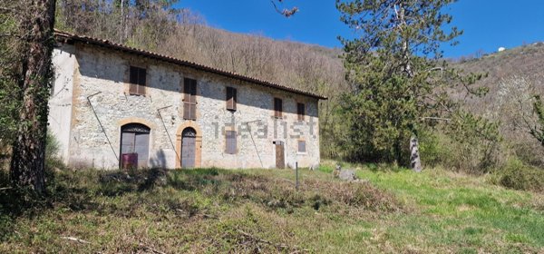 casale in vendita a Foligno