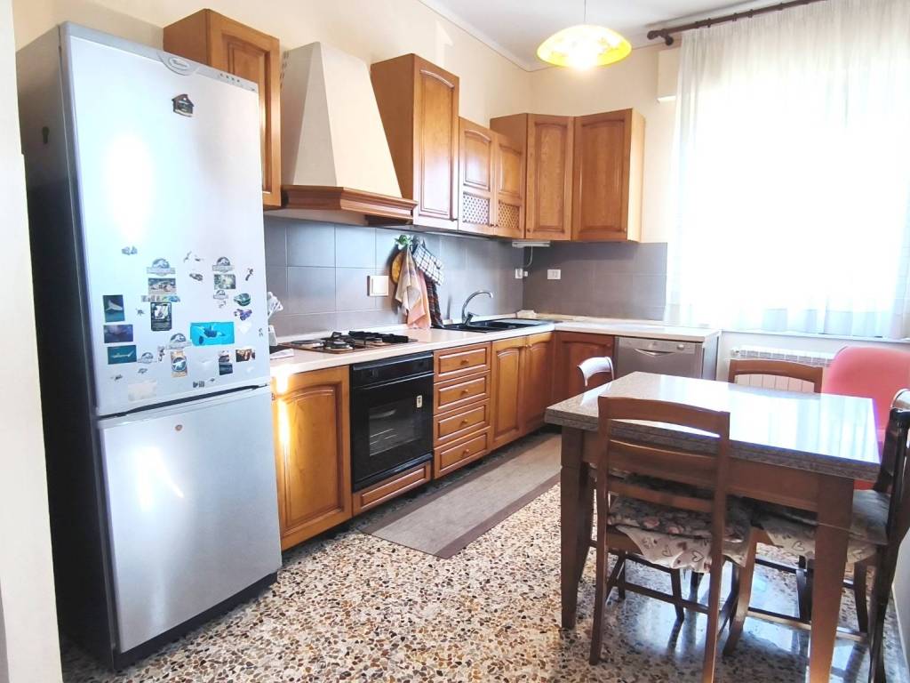 casa indipendente in vendita a Foligno in zona Corvia