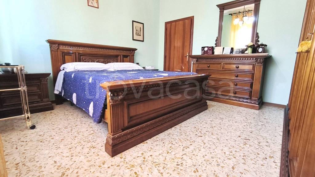casa indipendente in vendita a Foligno in zona Camino