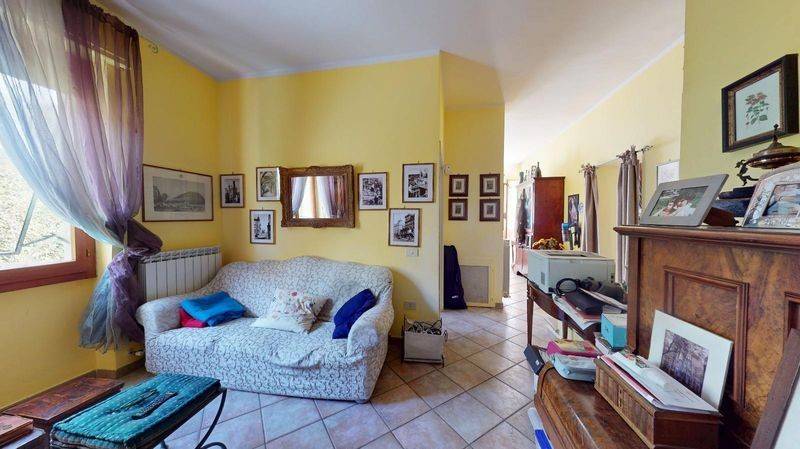 appartamento in vendita a Foligno in zona Scanzano