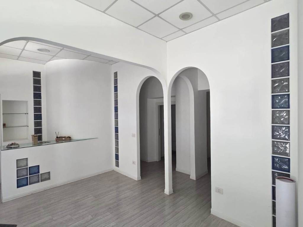 ufficio in vendita a Foligno