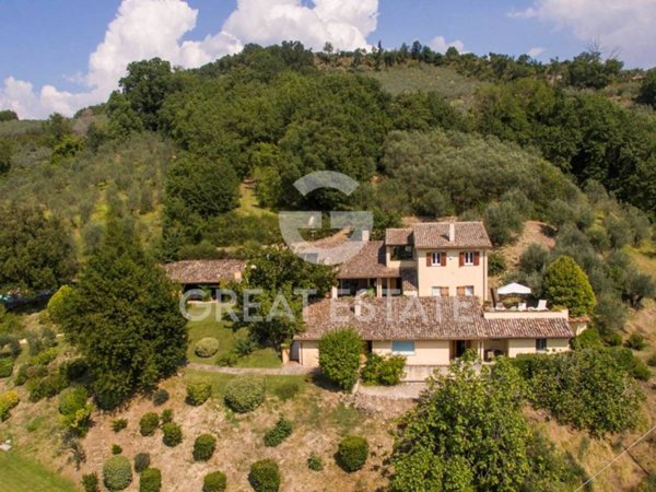 casa indipendente in vendita a Foligno in zona Belfiore