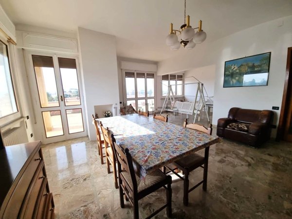 appartamento in vendita a Foligno in zona Camino