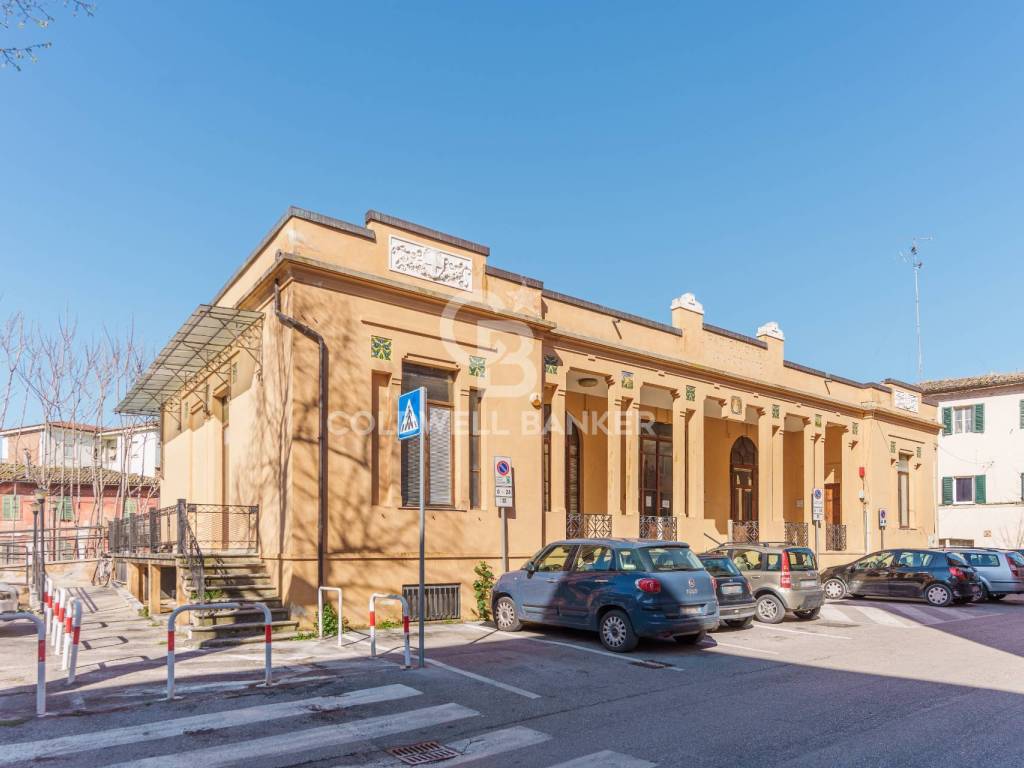 intera palazzina in vendita a Foligno