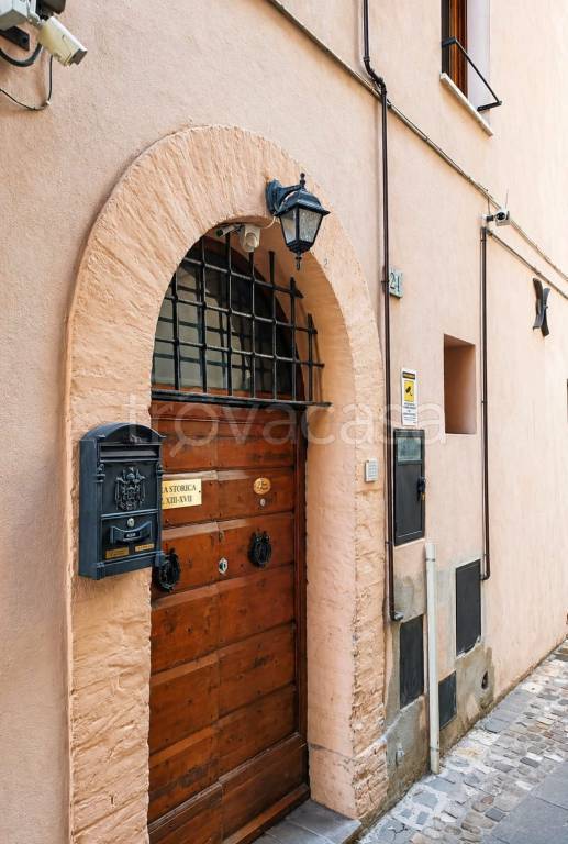 casa indipendente in vendita a Foligno
