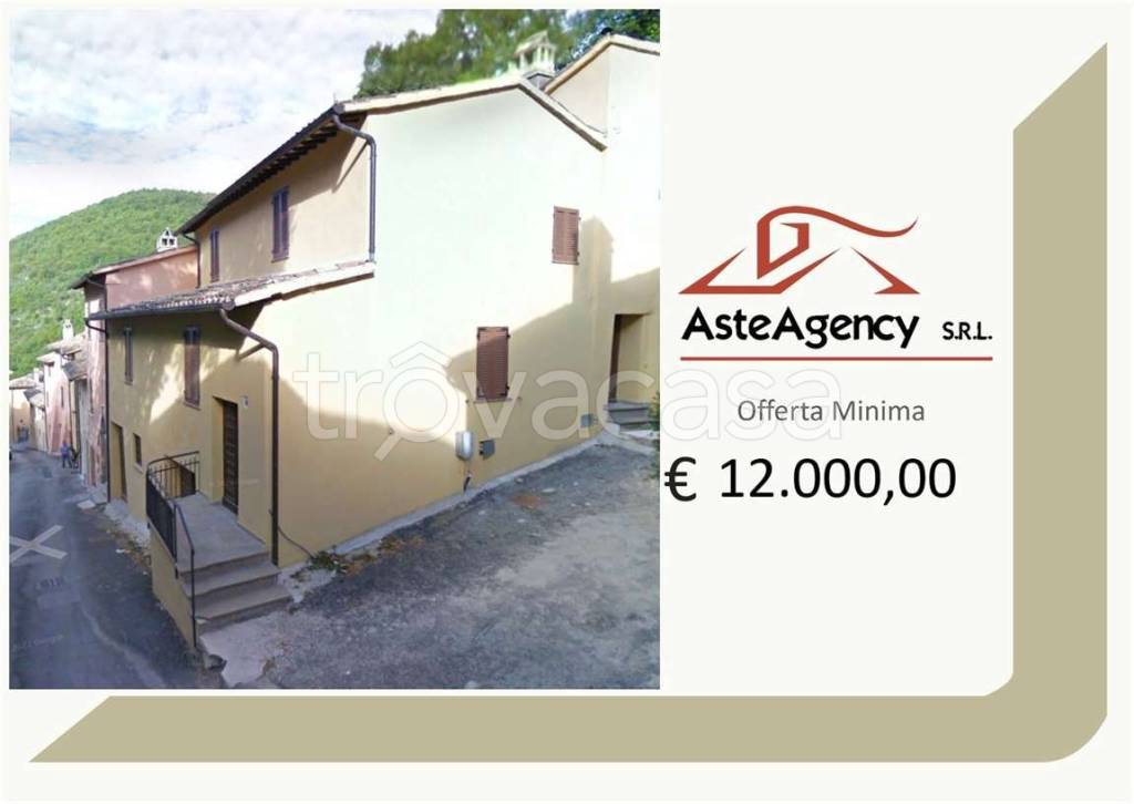 appartamento in vendita a Foligno in zona Sostino