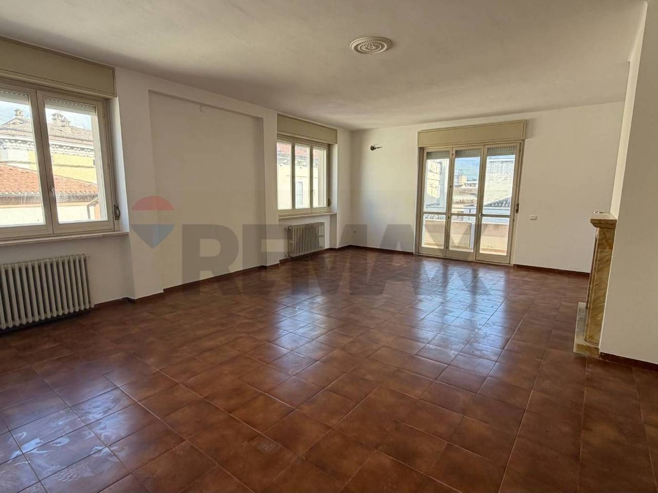 appartamento in vendita a Foligno in zona Camino