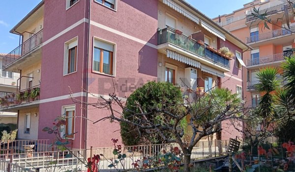 appartamento in vendita a Foligno in zona Paciana