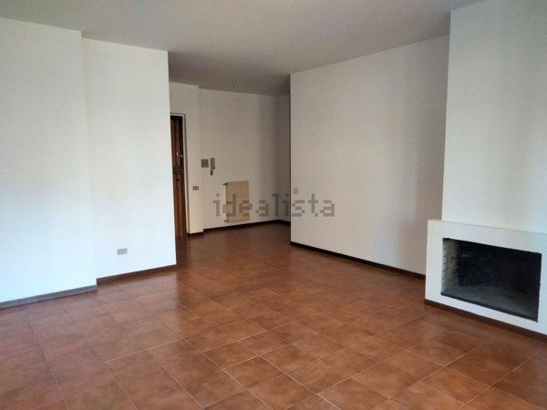 appartamento in vendita a Foligno in zona Sterpete