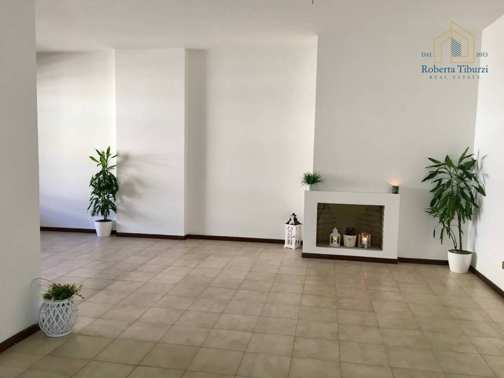 appartamento in vendita a Foligno in zona Camino