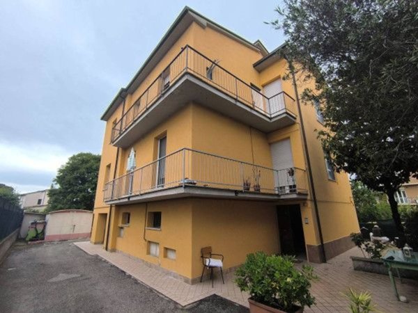 appartamento in vendita a Foligno in zona Camino