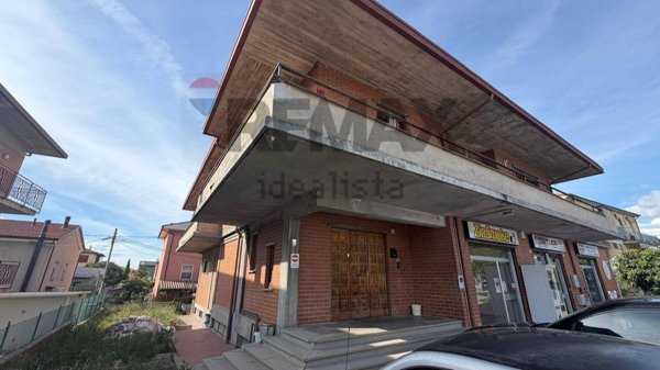 appartamento in vendita a Foligno in zona Camino