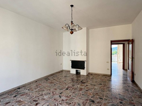 appartamento in vendita a Foligno in zona Camino