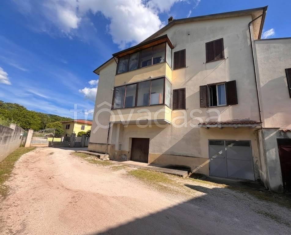 appartamento in vendita a Foligno in zona Sant'Eraclio