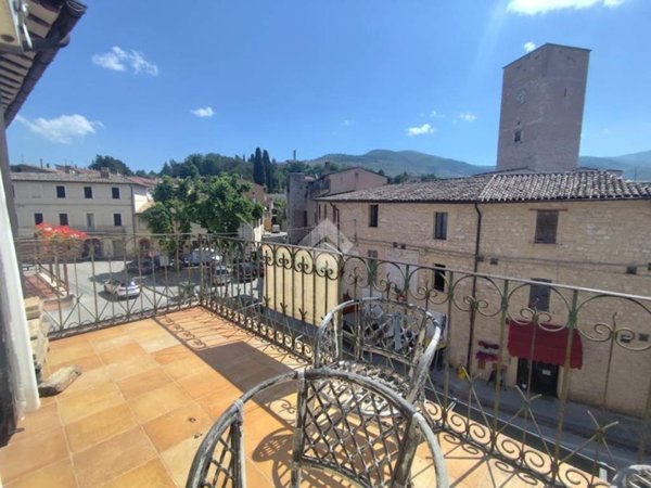 appartamento in vendita a Foligno in zona Sant'Eraclio