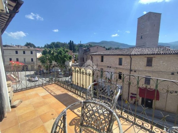 appartamento in vendita a Foligno in zona Sant'Eraclio
