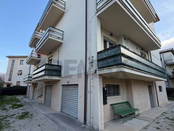 appartamento in vendita a Foligno in zona Camino