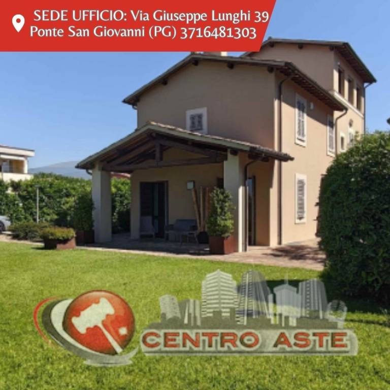 casa indipendente in vendita a Foligno in zona Camino