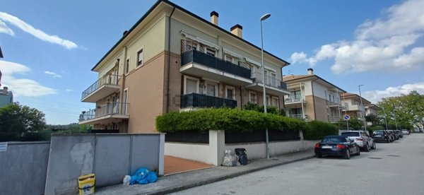 appartamento in vendita a Foligno in zona Cappuccini