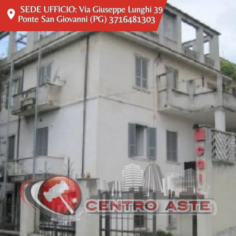 ufficio in vendita a Foligno